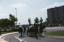 Reportage photographique de la translation de la dépouille mortelle de Paderewski du cimetière national d'Arlington à la cathédrale Saint-Jean de Varsovie, au début de l'été 1992