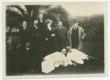 Photographie de Paderewski avec le personnel de son pullman-car privé lors de sa tournée américaine 1895-1896